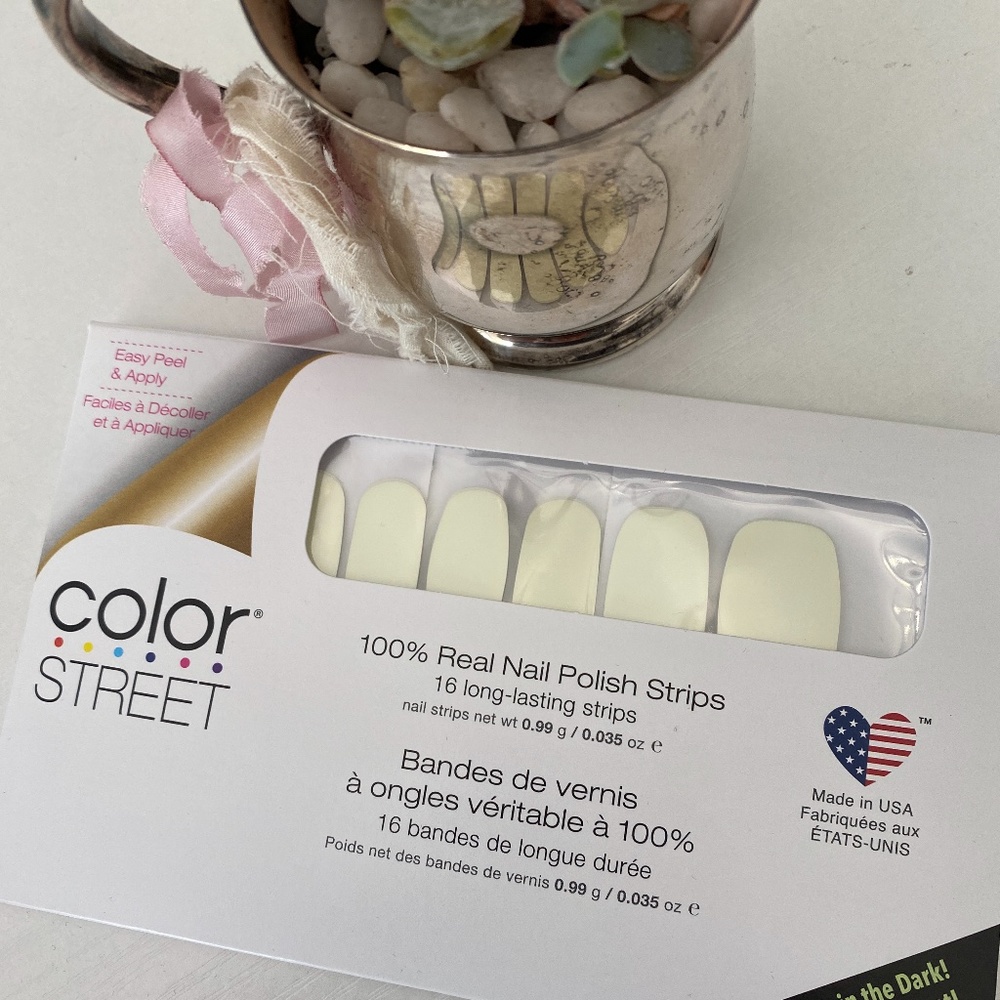 Color street nails glow getter RARE exclusive